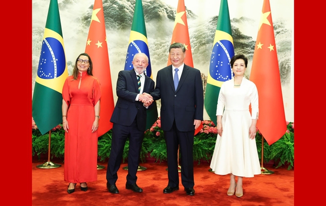  习近平同巴西总统卢拉会谈