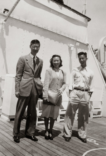 1956年，郭永怀、李佩夫妇(左一、左二(7394226)-20250609092450