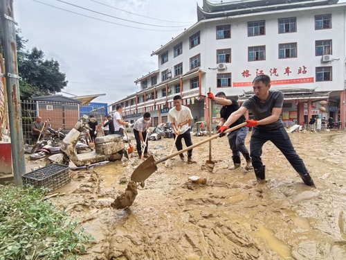推荐（政协新闻）暴雨后的政协力量(7567983)-20250628095316