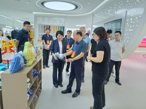 （地方政协）助力纺织产业高质量发展(7770635)-20250723095047