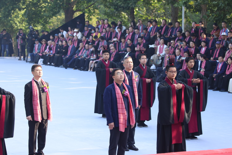 （两岸祭孔）四海同祭先师魂 礼乐和鸣铸同(8342078)-20251001081217