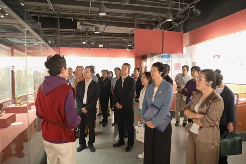 W020251015542890674282