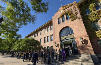 各界人士缅怀杨振宁