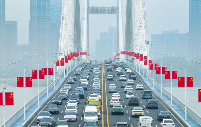 中国之治 稳定之锚——新时代中国为世界贡献发展进步力量