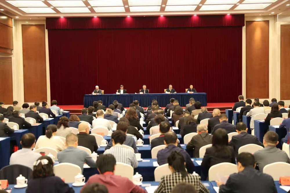 1103日头条配图(8529884)-20251103075006 1103日头条配图(8529884)-20251103075006