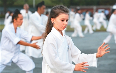 8b13d307-f592-47c3-8c43-d3f9d66f0d00 8b13d307-f592-47c3-8c43-d3f9d66f0d00