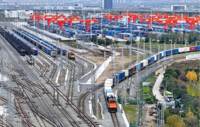 2025中国经济回眸｜巩固稳的基础 激发进的动能——透视中国经济的韧性底气