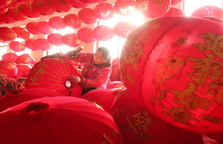 河北石家庄：赶制藁城宫灯