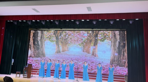 （青岛站，统战，报网同发）琴歌同心颂盛世(9045088)-20260106162414