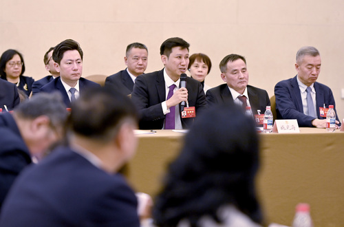 刘宁委员建议要做好中医药文化的承载与传播，让中医药成为北京促进国际文化交流、服务共建“一带一路”的文化使者与健康桥梁。