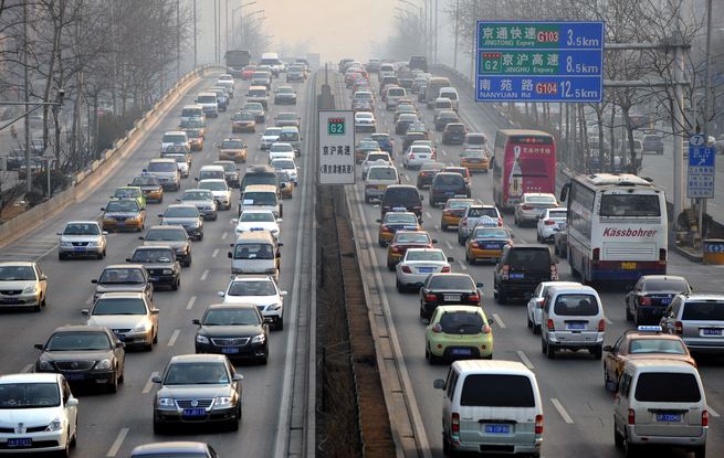 春节假期全国道路交通总体平稳有序
