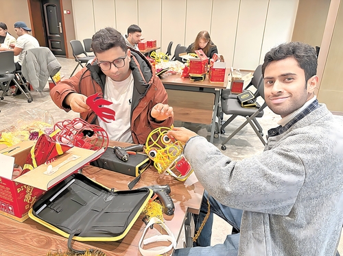 27日6版（赣站，春节履职）非遗龙灯舞“(9412824)-20260227100006