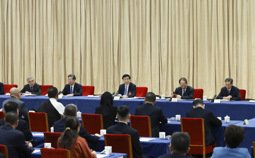 两会丨王沪宁参加文化艺术、体育界委员联组(9576018)-20260306230023