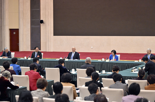 两会丨蔡奇参加民盟、共青团和青联、妇联界(9576250)-20260306230028