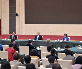 蔡奇参加了民盟、共青团和青联、妇联界委员联组会