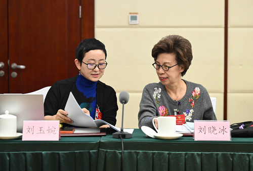 3月6日，在全国政协十四届四次会议小组讨(9645099)-20260310095617