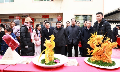 （地方政协  井冈山）“瓜”分幸福，乐在(9431570)-20260313090528_毒霸看图