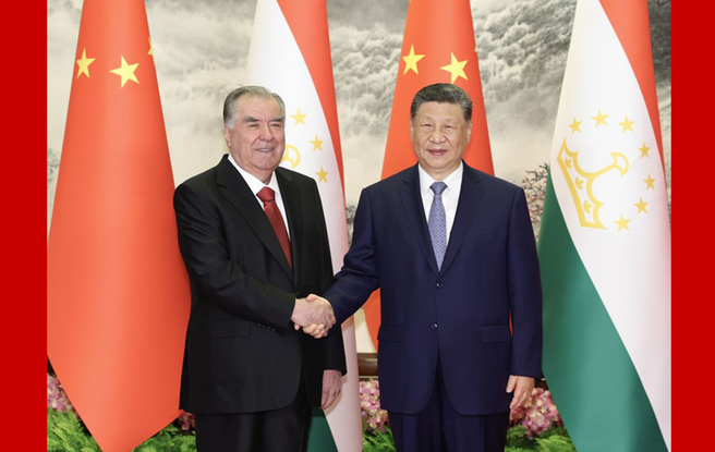 新华图讯丨习近平同塔吉克斯坦总统拉赫蒙举行会谈