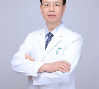 委员风采｜鱼锋委员：守护人民健康步履不停