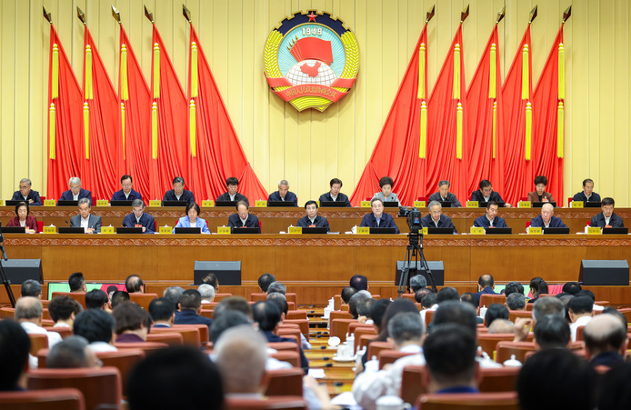 全国政协十四届常委会第十七次会议开幕 王沪宁主持 丁薛祥作报告