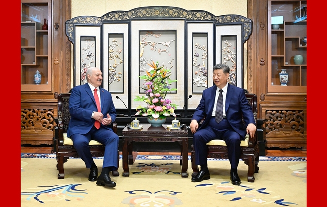   习近平会见白俄罗斯总统卢卡申科