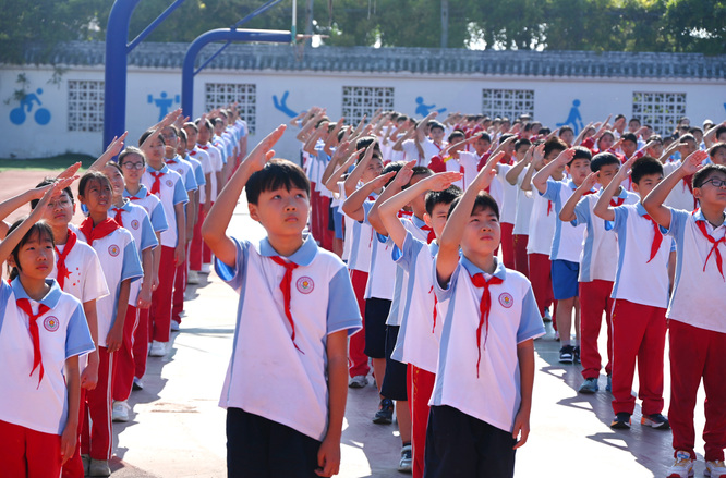 你准备好‘看见’每一个孩子了吗”——新学年，基础教育迈出提质新步伐