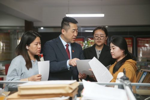 梁桐栋 梁桐栋