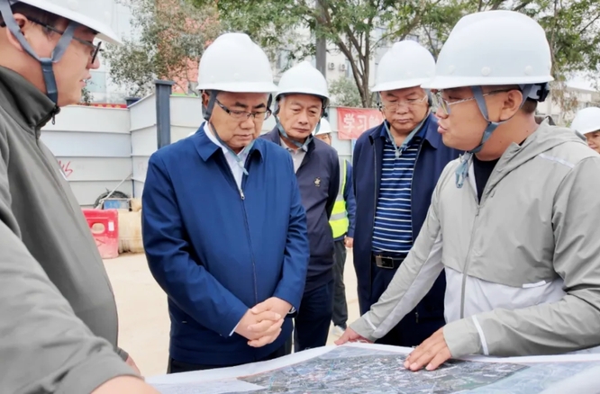 以重点提案推进银川市城中村与危旧房改造提质升级