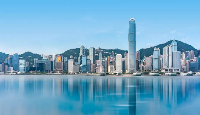 综述：厚植民生底色 香港首个五年规划积极回应市民期盼