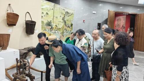 图片12 图片12