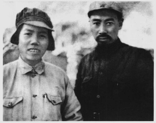 周恩来与邓颖超长征抵达陕北后合影(11183034)-20261010083047 周恩来与邓颖超长征抵达陕北后合影(11183034)-20261010083047