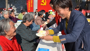 “中国好人”温暖了大街小巷