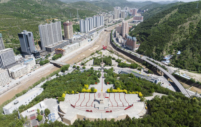 从烽火长征路到乡村全面振兴路