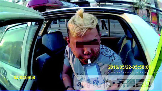 济南90后宝马醉驾案：车主住拆迁片区，宝马是黑车