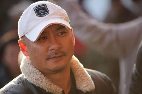 王全安作为一个著名导演，当年和张雨绮刚结婚不久就陷招妓丑闻，最后王全安和张雨绮离婚收场也是情理之中的事了!