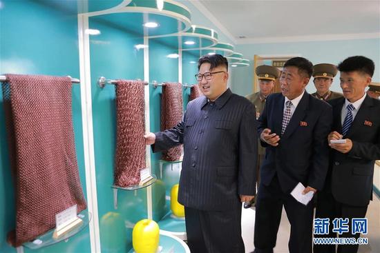 金正恩视察新建的朝鲜人民军综合渔具厂